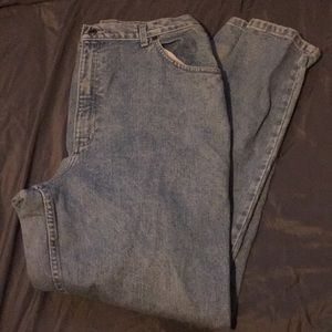 light wash denim mom jeans vintage 90’s